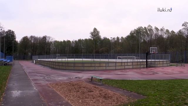 Великолучане просят администрацию города решить вопрос с освещением спортивных площадок на Дятлинке