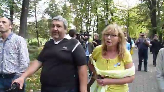 Гимн Украины на прогулке за мир в Москве (27 сентября 2015)