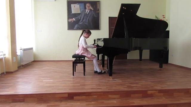 Накада "Быстрое движение", исп.Зулкарнеева Екатерина, 4 класс, 9 лет.