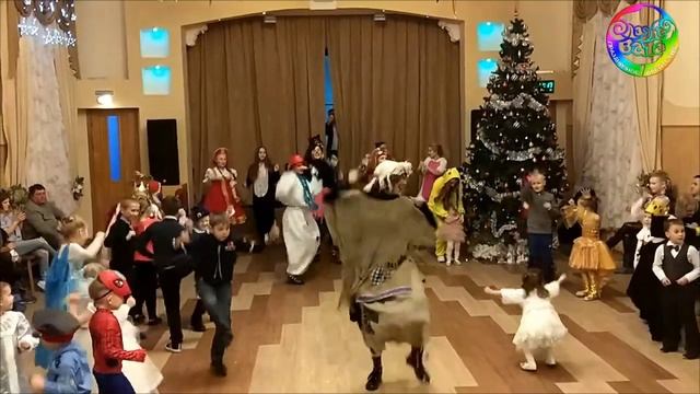 Танец бабы яги 
Скачано с канала Сладкая вата