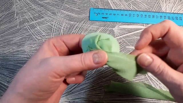 Как  делаю цветок на подложке