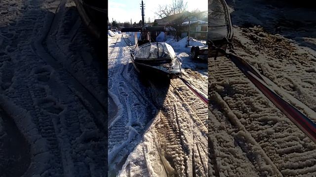 лодка ПНД после зимы .