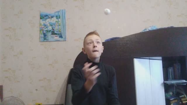Хочешь научится жонглировать , но не знаешь как? Я покажу и расскажу!