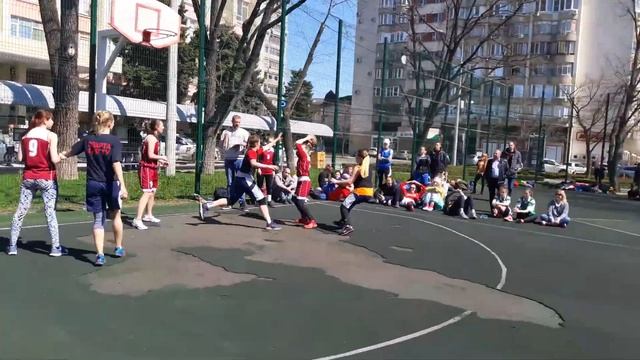 Боевые пчёлы  -  Хаус 2 чатсь