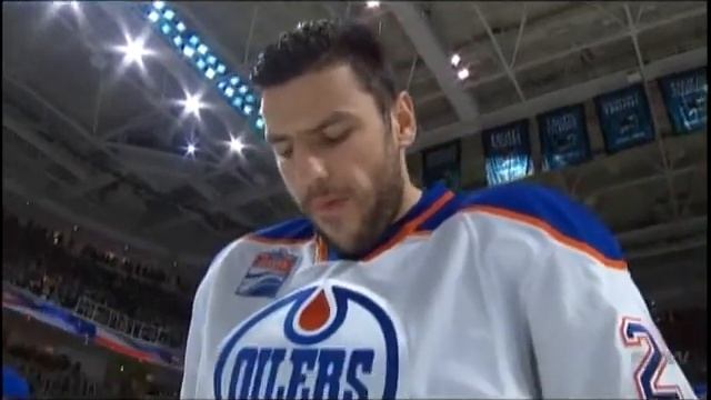 Anne Marie Martin - Canadian And American Anthems - Edmonton At San Jose (NHL) (April 2017)