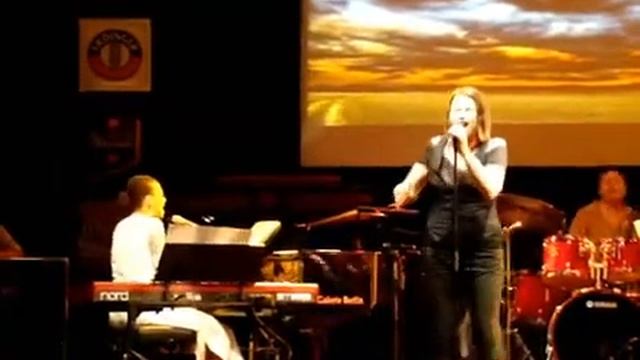 Inga Rumpf & Jocelyn B. Smith - Knocking On Heavens Door