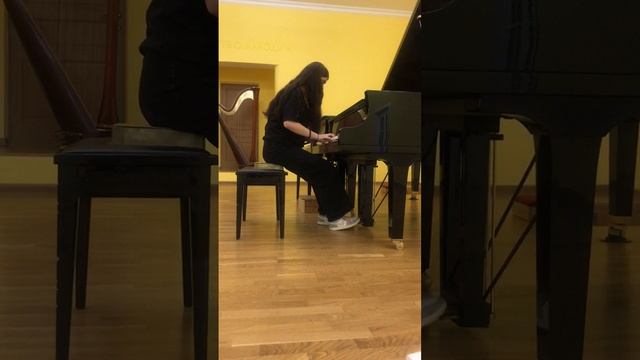 А, Бабаджанян Мелодия
исполняет Клыкова Руфина