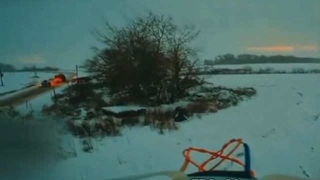 ВСУ выпрыгнул на ходу завораживающие кадры,-леопард-камаз-бронетехника,Курская обл.