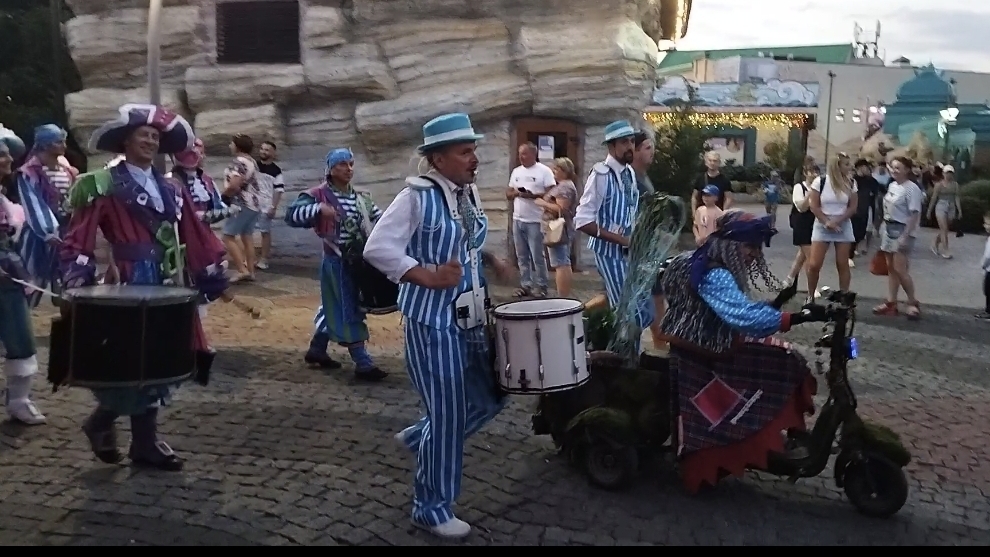 Обычный летний день в Сочи-Парке