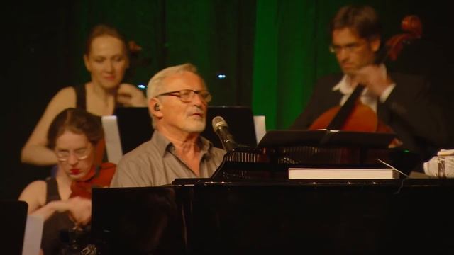 Konstantin Wecker: Menschenrecht auf Frieden!