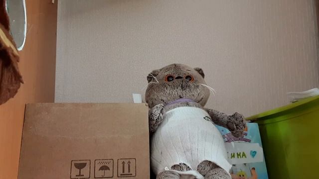 оказывается Миша Стал маленький😯😈