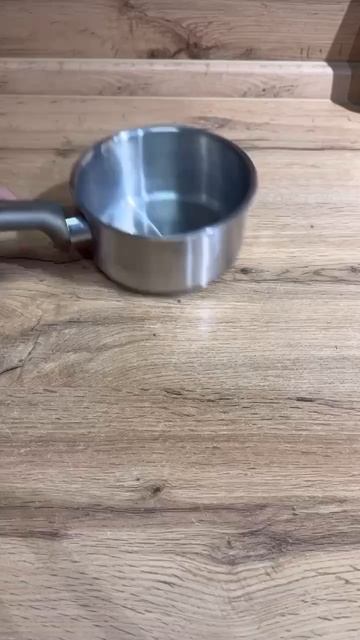 🍔 Бургер с рваной куриной грудкой и соусом барбекю