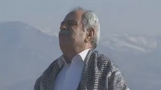 dengbêj Mahmut Kızıl-strana ax jowani.DAT