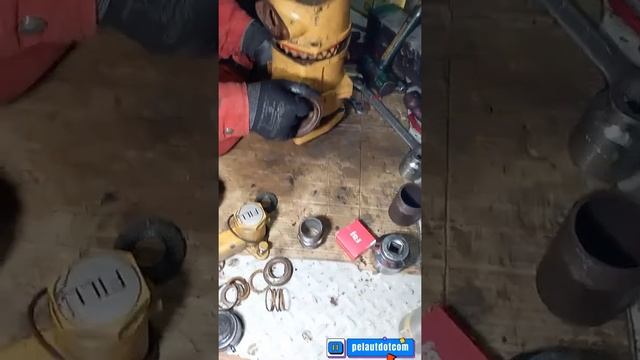 Seawater pump overhaul Engine CAT C-18