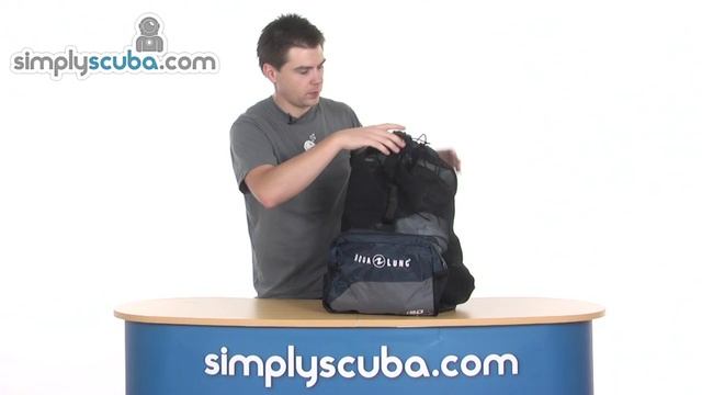 Aqualung Traveller 150 Mesh Backpack-www.simplyscuba.com