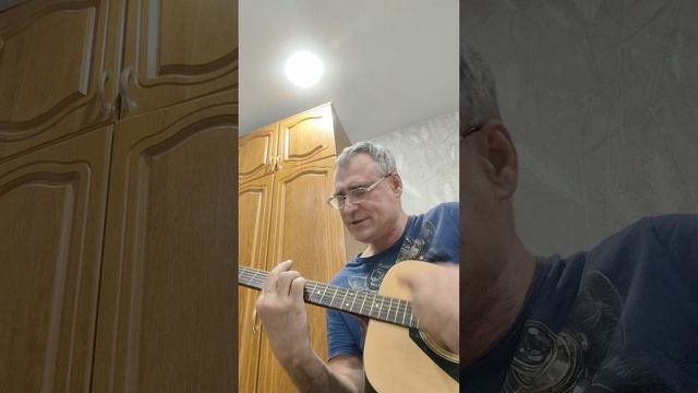 17-02-2025Галантный алкоголик.Автор и исполнитель Архип Азовский.