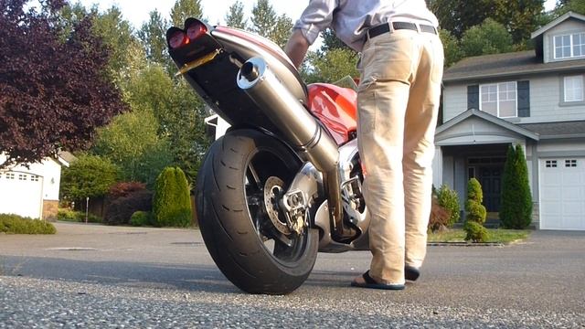 2002 Aprilia RSV Mille Idle and Revving