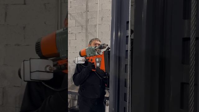 НеоСтанок сверлильный.mp4