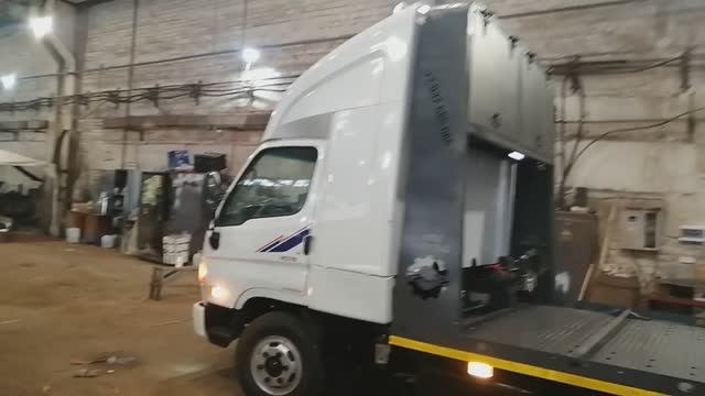 Архивное видео, обзор эвакуатора со двойным спальным местом Hyundai HD78