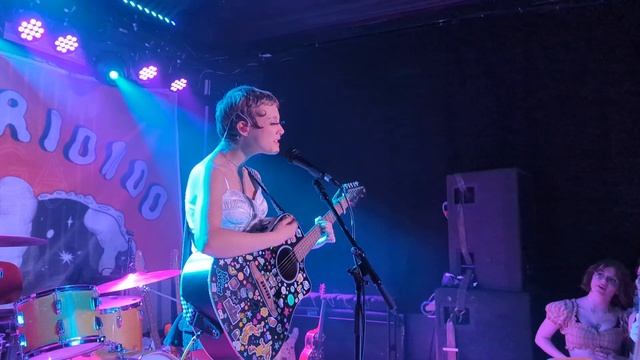 Chloe Moriondo - Manta Rays Acoustic Live