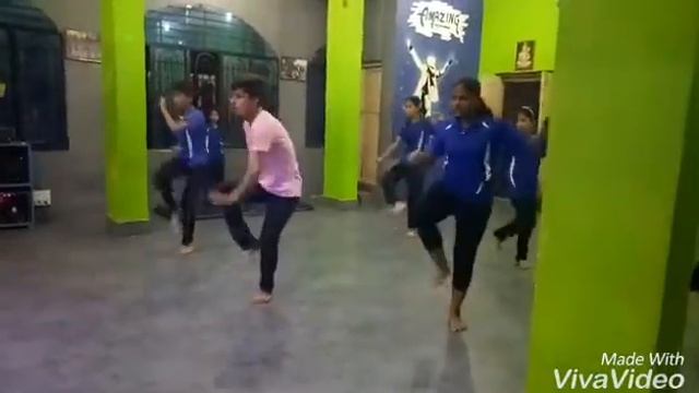 Tiger shroff's munna michael movie ding dang song  ...!
