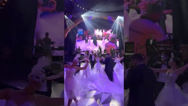 Wedding First Dance // Amaras Dance Studio //