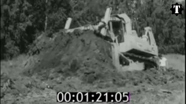 Этот Советский трактор испугал иностранцев. Т-800.