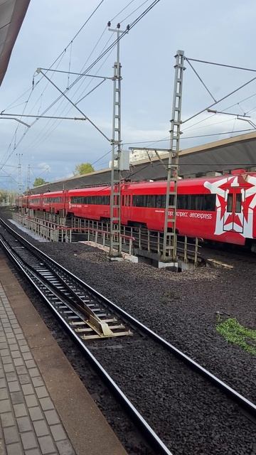 Аэроэкспресс ЭД4МКМ АЭРО-0003 на станции Верхние котлы