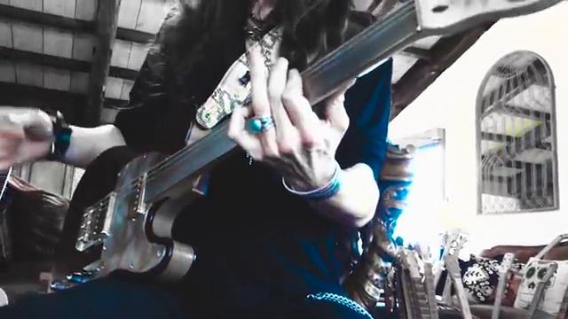 NEW ORLEANS HEAVY SWAMP BLUES ON FRETLESS 6-STRING