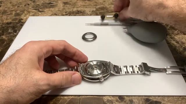 How To:  Install An Exhibition Case Back On A Seiko Turtle