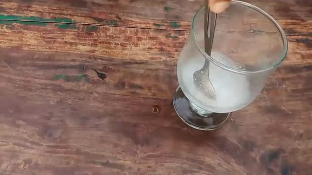 How To Clean Iron With Baking Soda & Vinegar | DIY