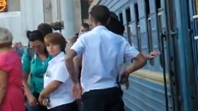 Одесса, возле поезда