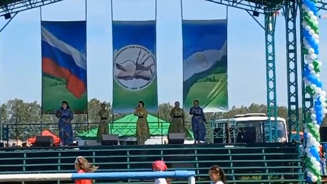 Сабантуй, Танып буе ,слова и музыка Р.Ахметовой, исполняет Байрам