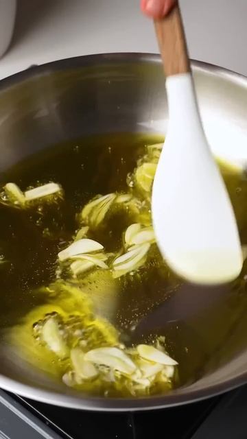 Восхитительное Aglio e Olio: орзо с курицей в паприке! 😋🍝🍗
