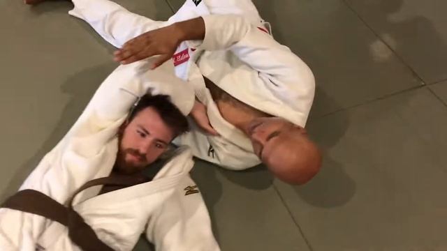 😇 judo 7th Dan sensei Nabil Elalem teaches neck safety for yoko tomenage