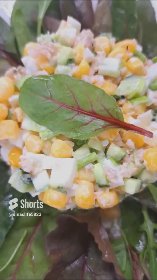 Отличный салатик с мясом криля! Вкусненько)😋😋😋
