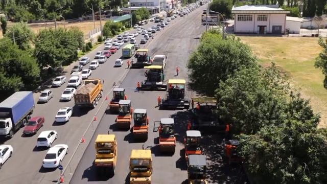 РУБЛЬ КУ'ТАРИЛДИ 200 МИНГ СУ'М.