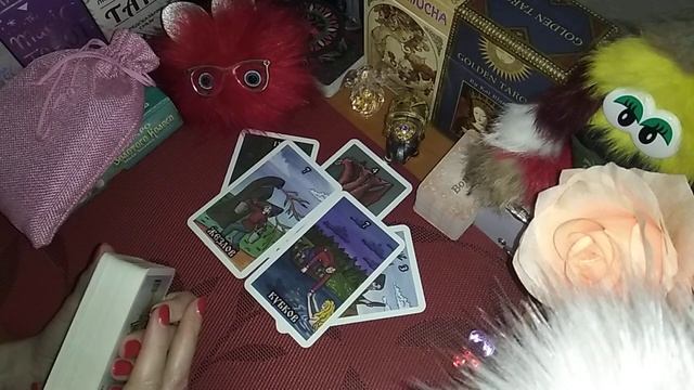 🌹Таро для Вас! Какой он Вас видит? Таро Онлайн Расклад | Таро Ирида