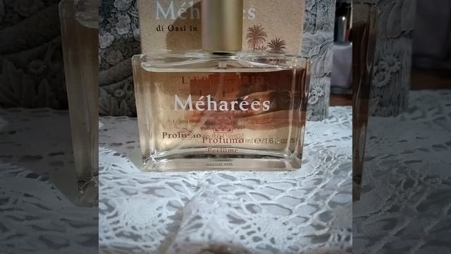 Profumo  Meharees delle Erbolario Asmr