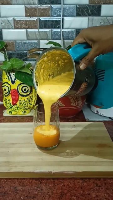 Chia Mango Smoothie#mango #recipe #mangosmoothie #mang recipe #shorts#food