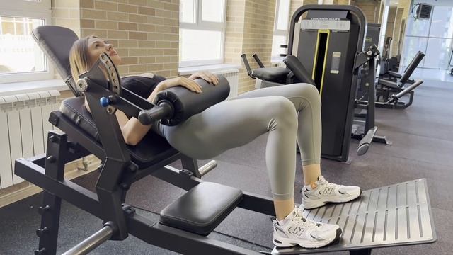 Тренажер DHZ Fitness A3092 Ягодичный мостик