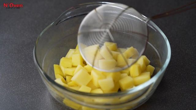 Crispy Potato Snacks Recipe | Aloo Nasta Recipe | Garlic Potato Snacks Recipe | N'Oven