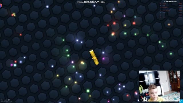 за четирил!!!! в Snake.io 1