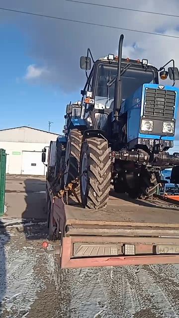 Доставили тракторы МТЗ 82.1 в Агросалон, г. Волгоград, Boston Logistic