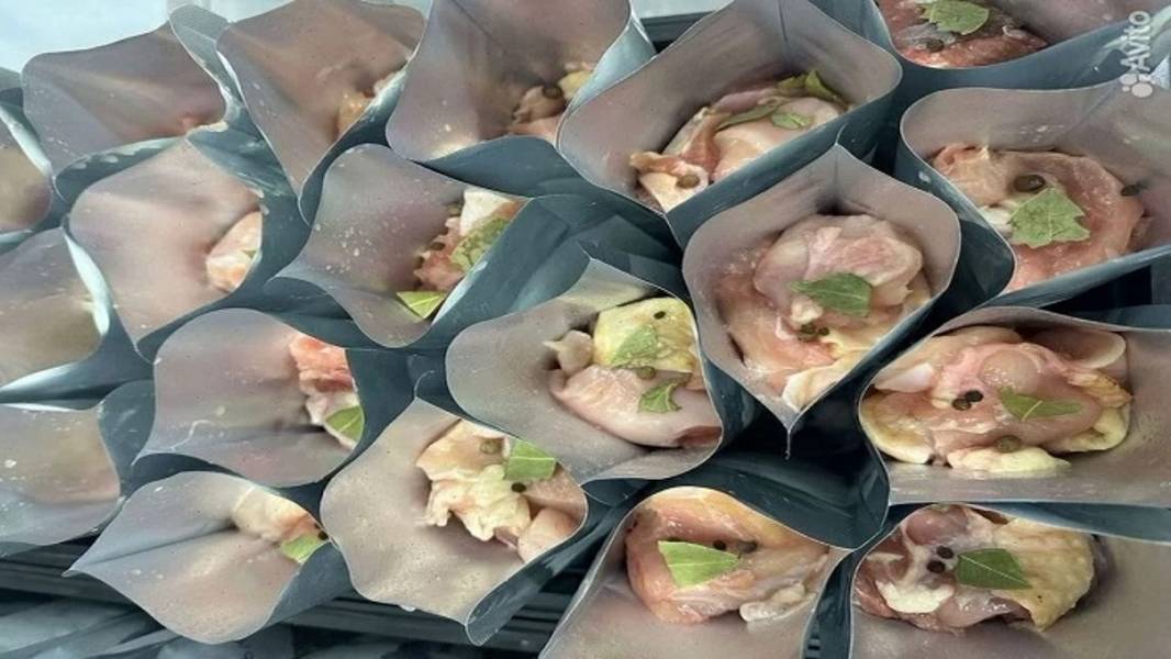Тушенка куриная без кожи и костей из окорочка