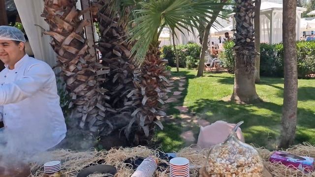 Antalya Delphin Imperial - Boulevard- Nitrogen popcorn  - Frozen - Cool - Türkiye