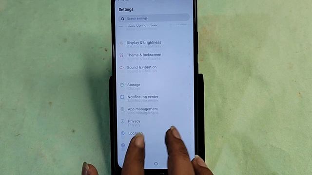 Tecno Pova 5 me font size change kaise karen, how to change font size