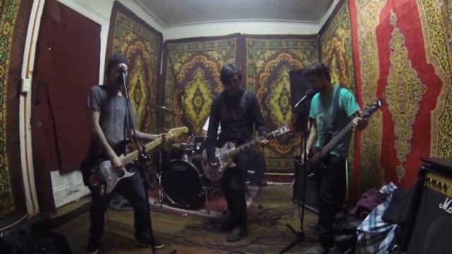 Toxico & Corrosivo - Tus Palabras - Ensayo