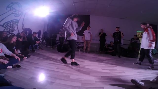 Eva vs. Dasha | Beginners 1x1 final | Krasnodar Cypher 2016