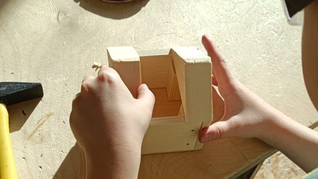 Копилка из дерева